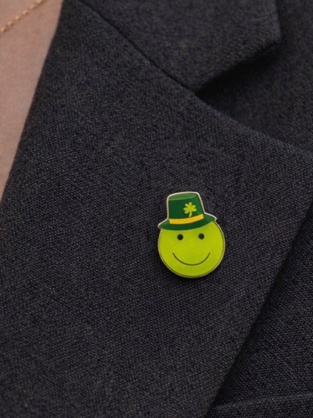 Vintage Irish Smilie Face Tak Pin